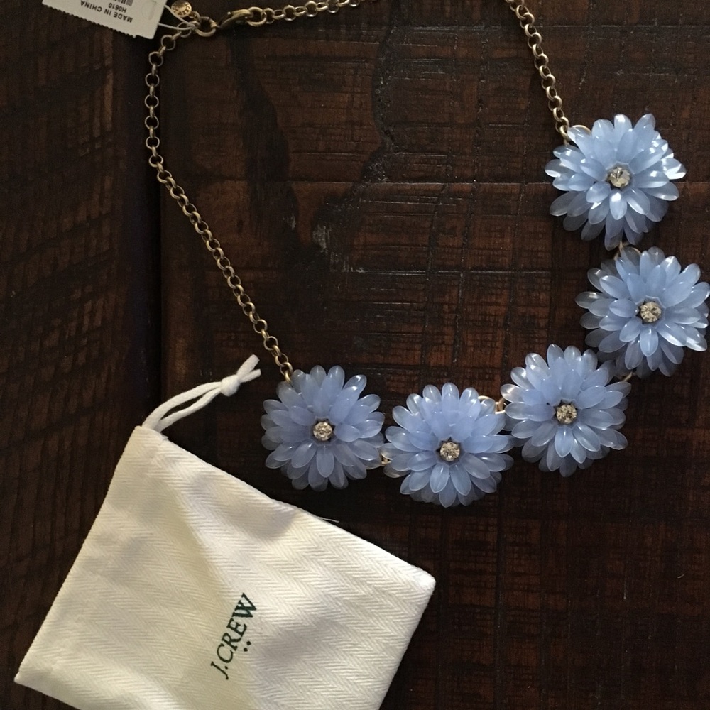 Brand New w/ Tags Flower Statement Necklace